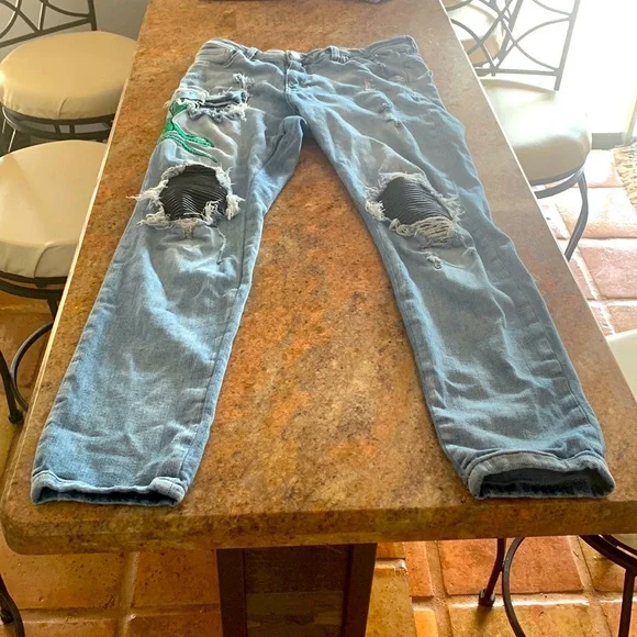 Lakenzie rare hard to find sneak jeans